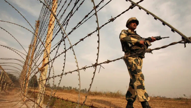 भारत-पाकिस्तान सीमामा तनाव: द्वन्द्वको डरले बासिन्दाको पलायन