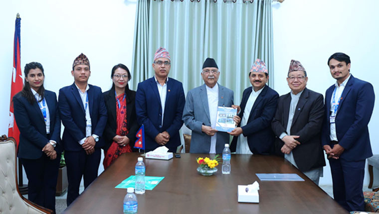 नाष्ट सेवा आयोगको वार्षिक प्रतिवेदन प्रधानमन्त्रीलाई बुझाइयो, वैज्ञानिक अनुसन्धानमा जोड