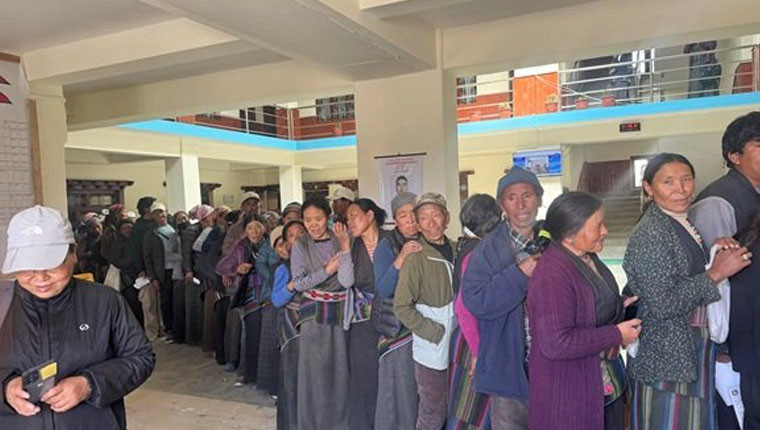 पल्लो मुस्ताङमा धमाधम राष्ट्रिय परिचयपत्र वितरण