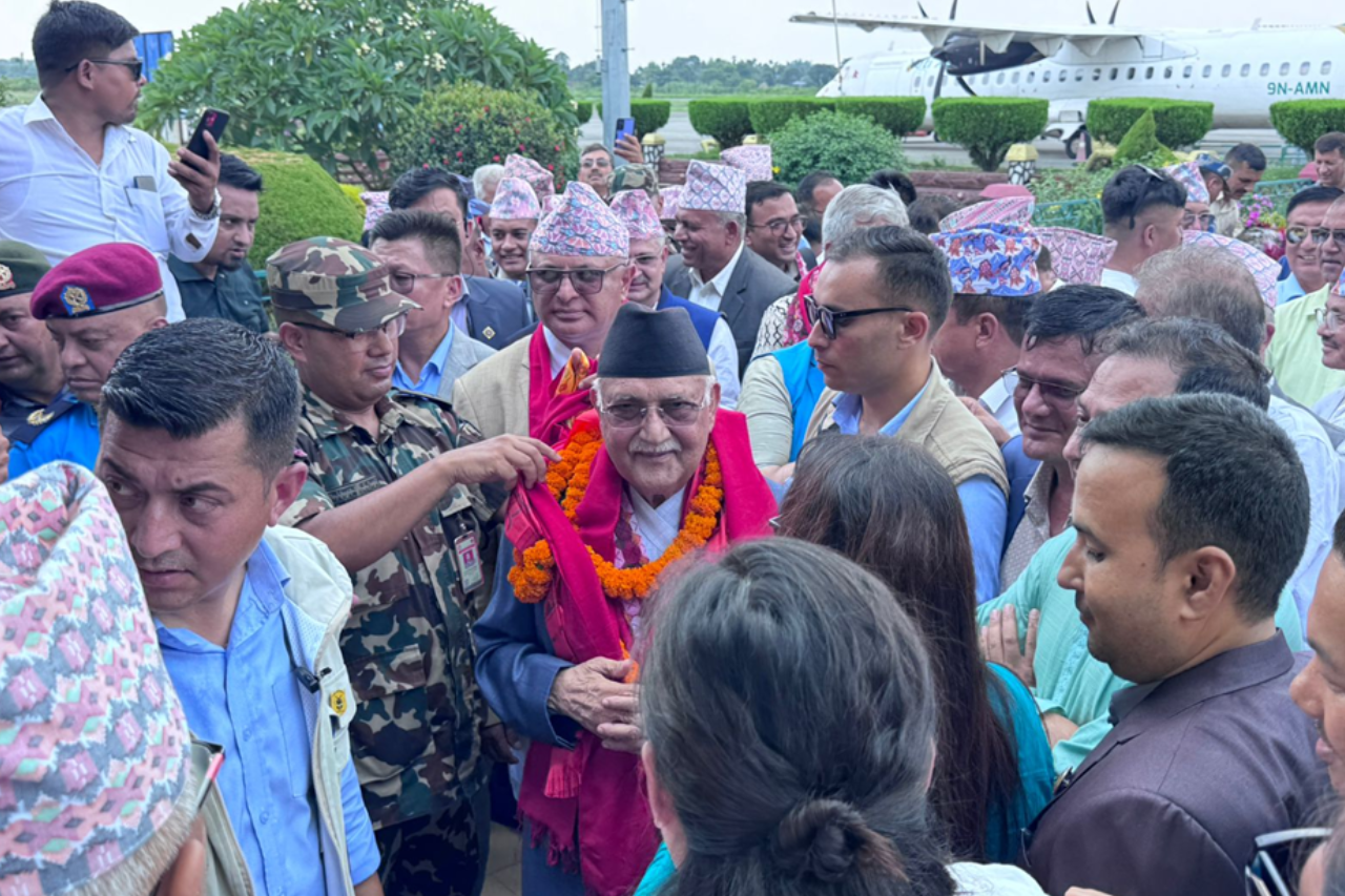 प्रधानमन्त्री ओली गृह जिल्ला झापामा, दुई दिनसम्म विभिन्न कार्यक्रममा सहभागी हुने